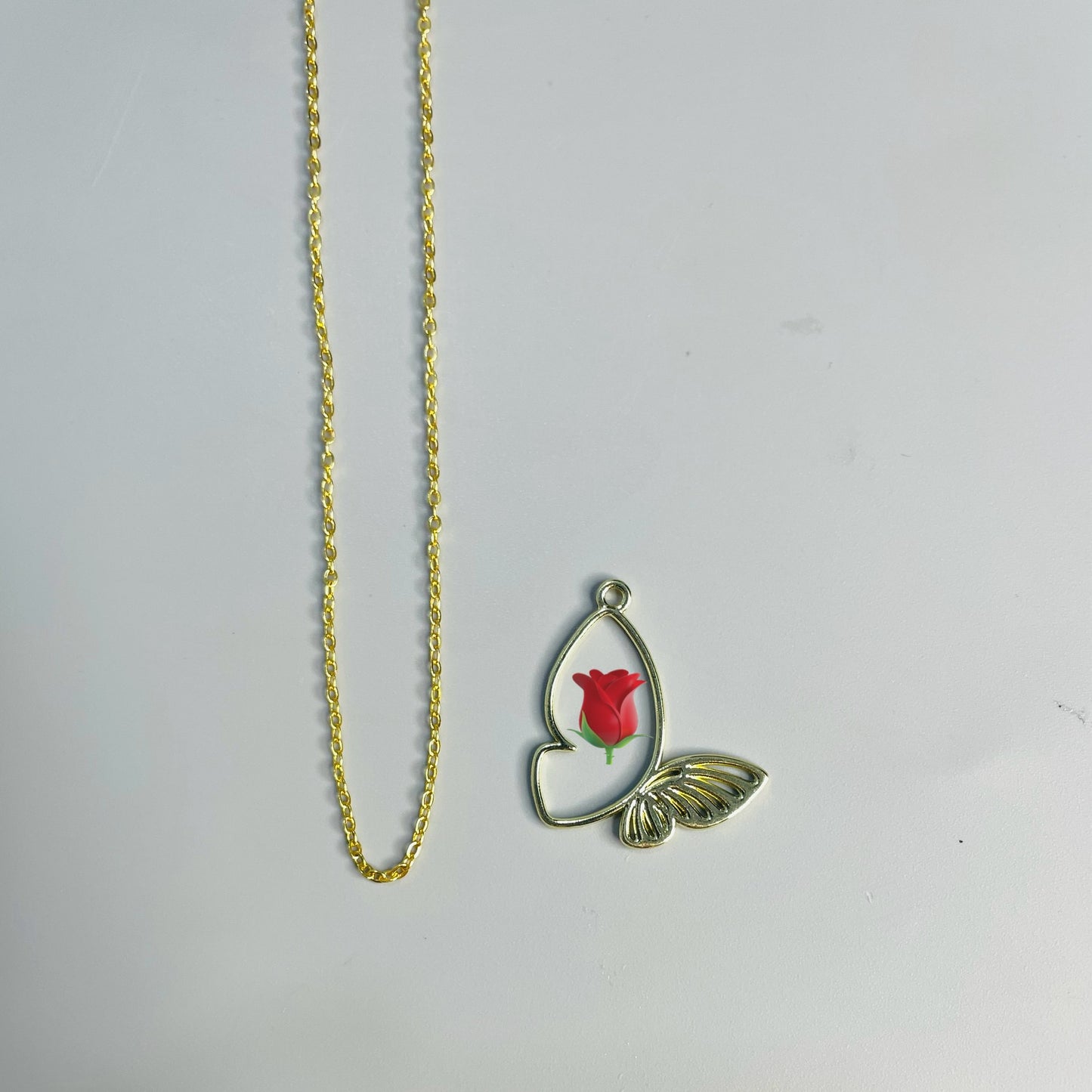 Mini butterfly necklace