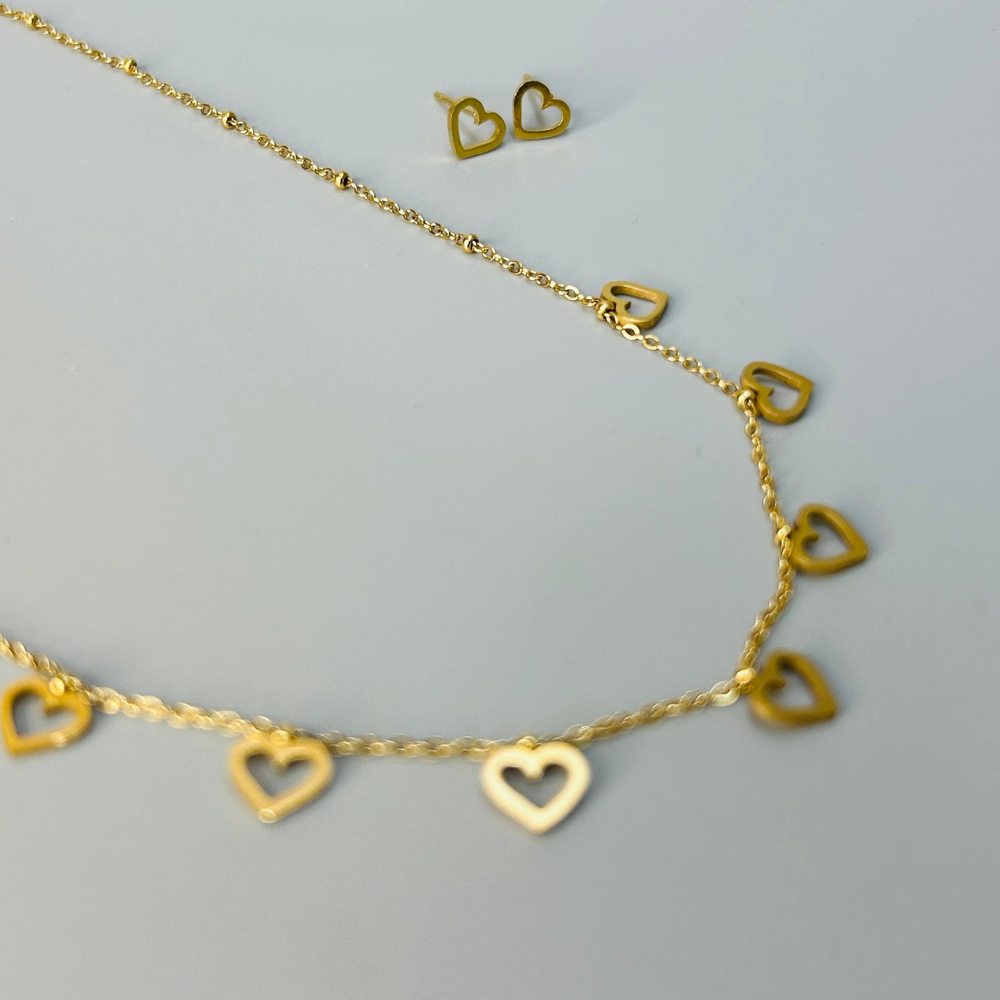 Multi charm necklace set
