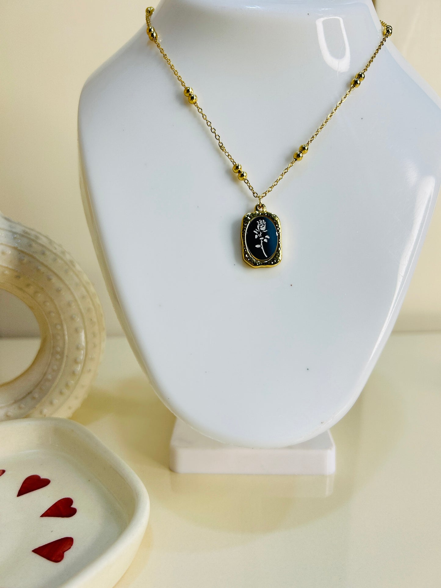 Rose necklace