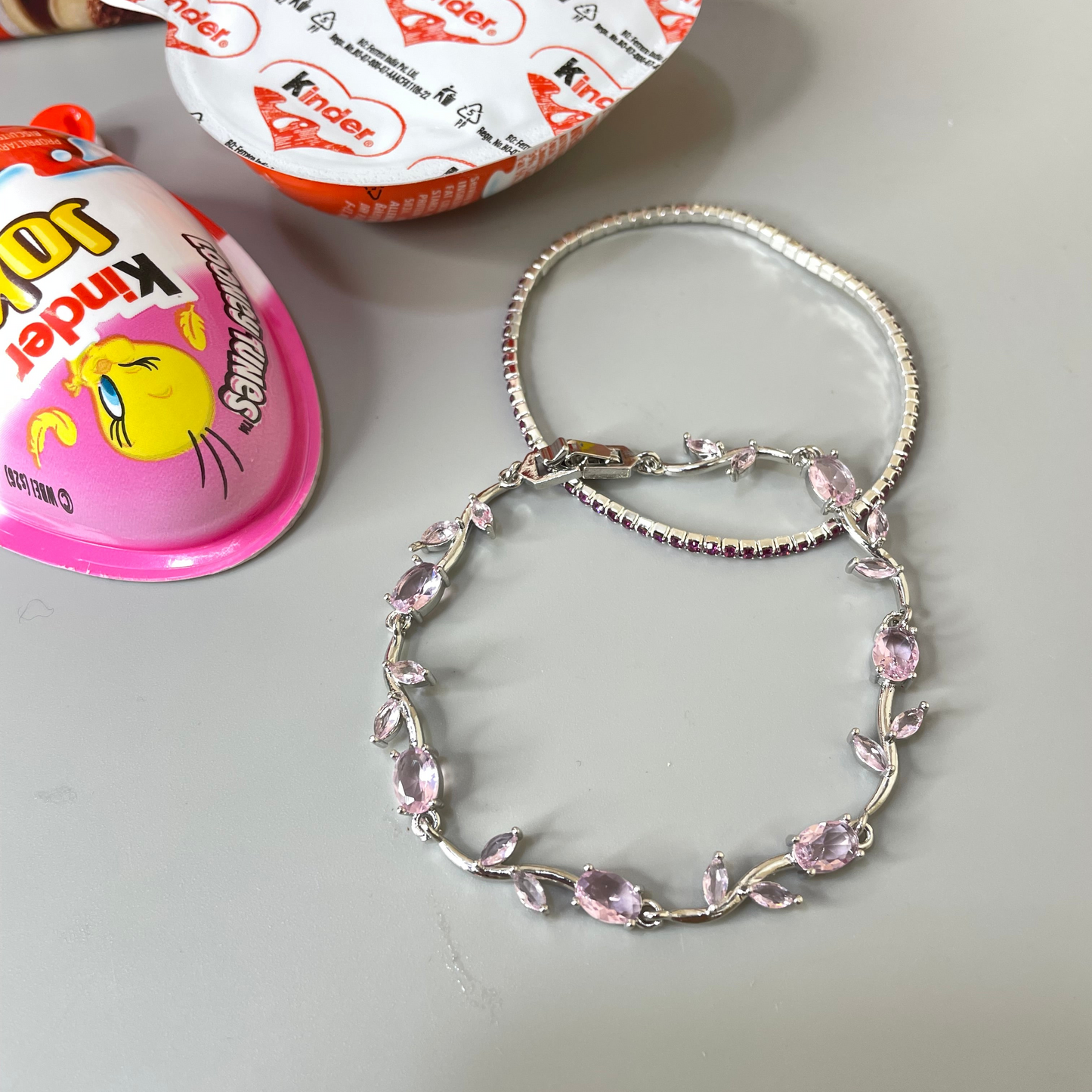 Pink tulip bracelet kinder joy