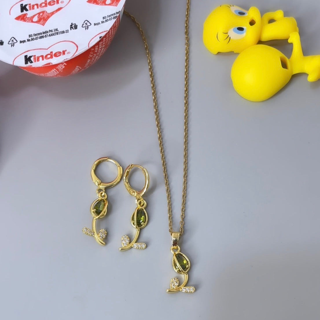 Tulip hoops kinder joy