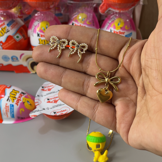 Pearl bow kinderjoy