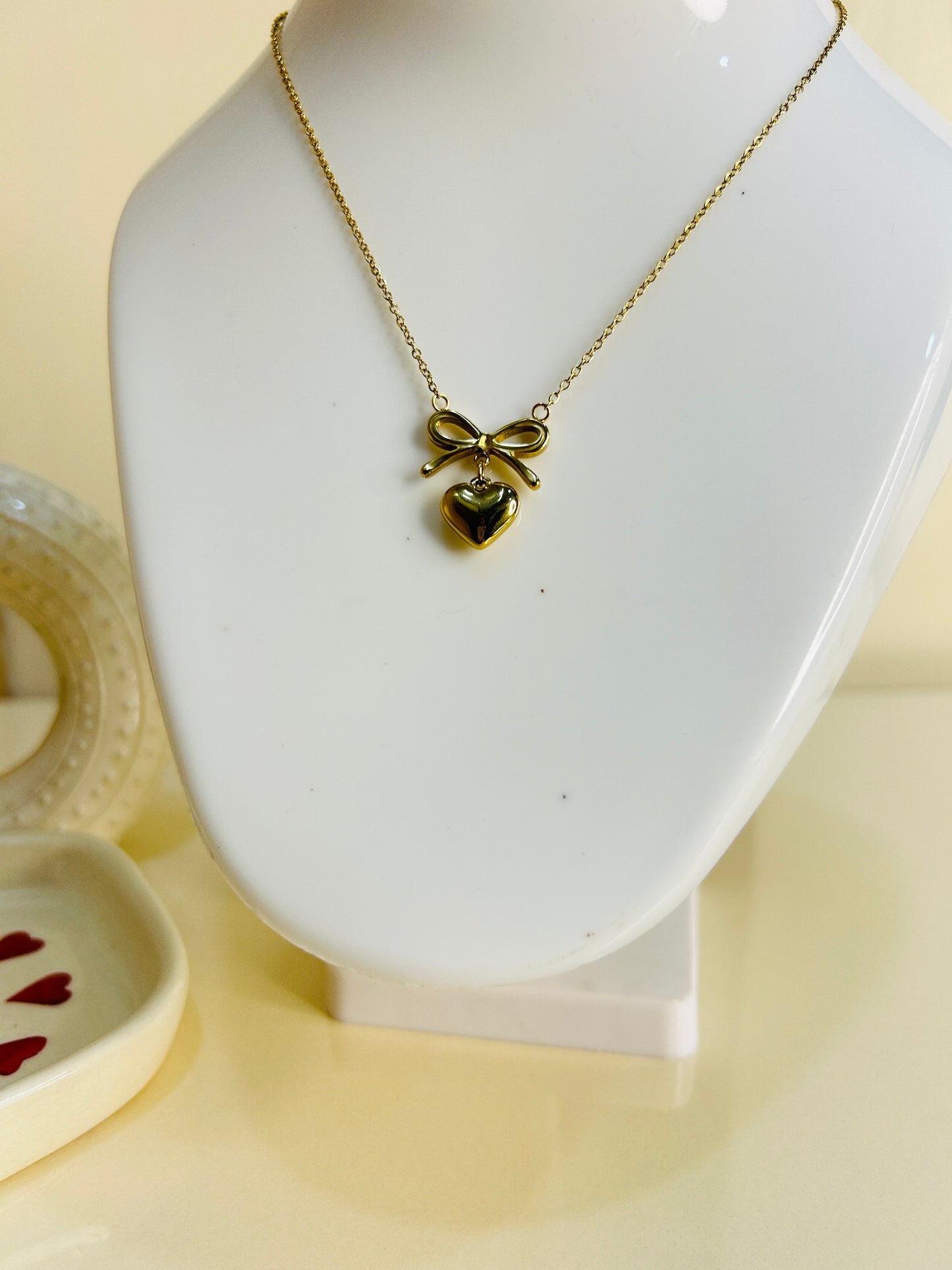 Bae Bow necklace