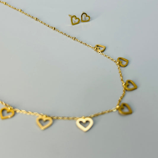 Multi charm necklace set