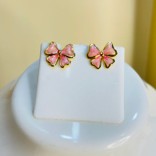Blush bow