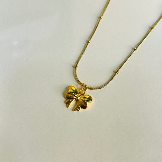 Bow necklace