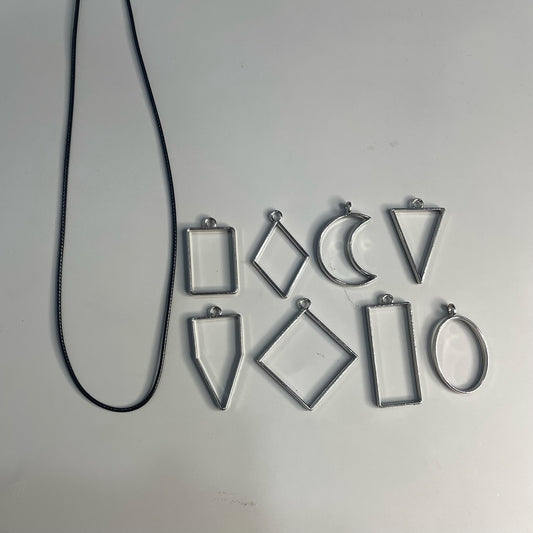 Pendants for him ( flower preservation )