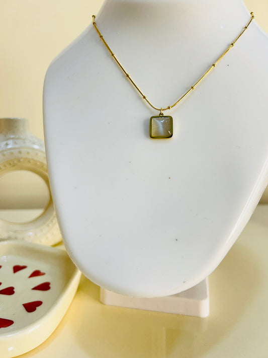 Clayra necklace
