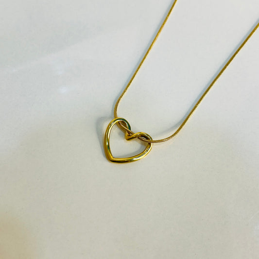 Dil necklace