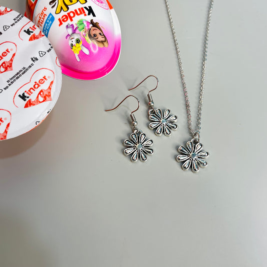 Oxidised daisy kinderjoy